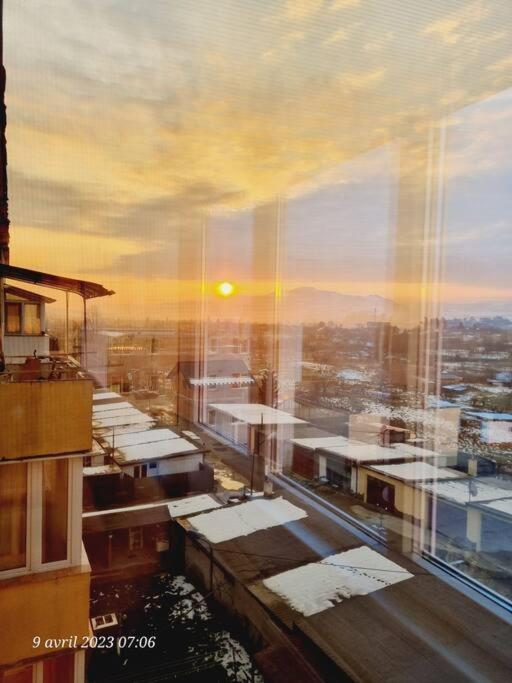 Le Nid D'Adam Appartement Zărneşti Buitenkant foto